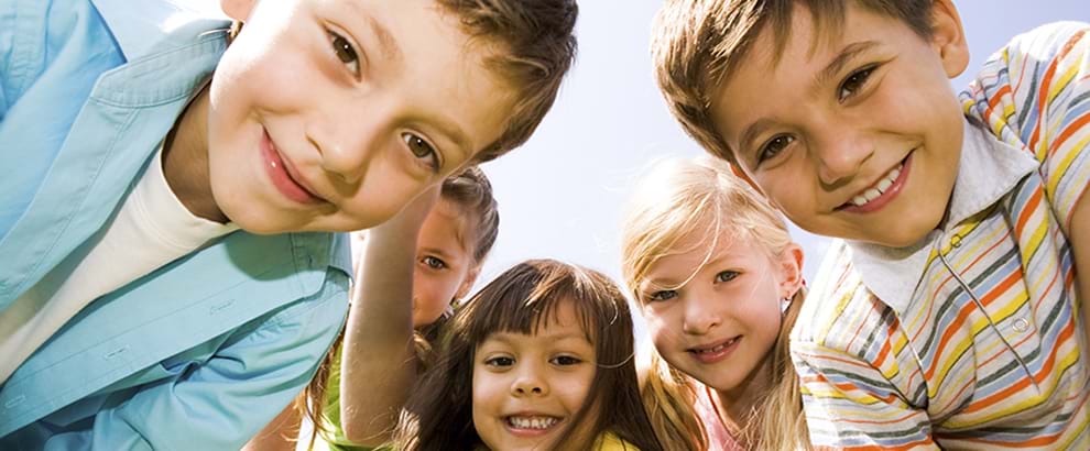 Children in a group - smiling